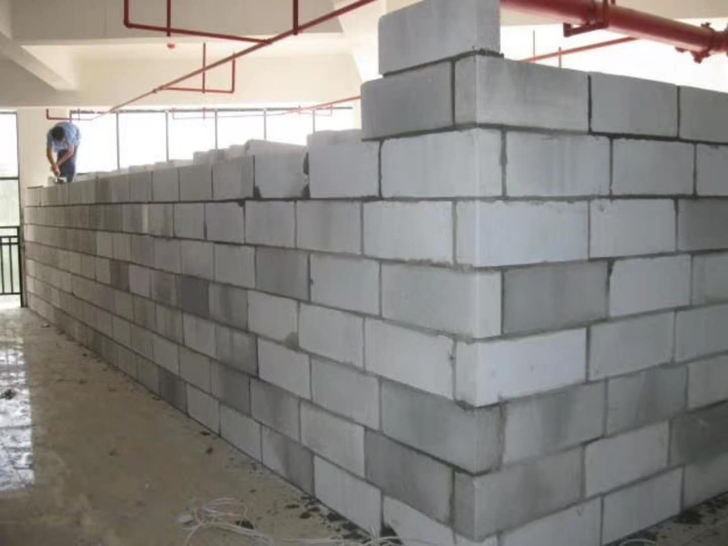 长岭蒸压加气混凝土砌块承重墙静力和抗震性能的研究